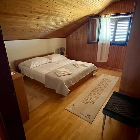 Apartments By The Sea Zavalatica, Korcula - 9137