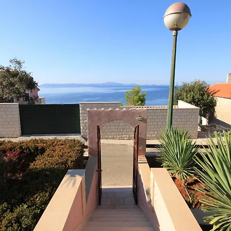 By The Sea Zavalatica, Korcula - 9137